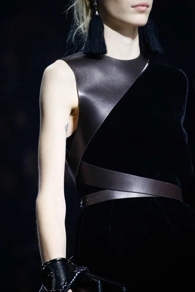 Look 101
